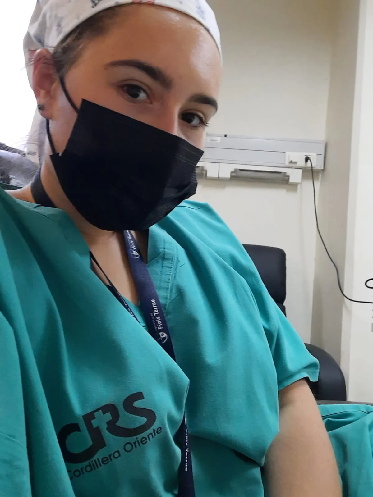 Karla Johannesen en centro de referencia de salud